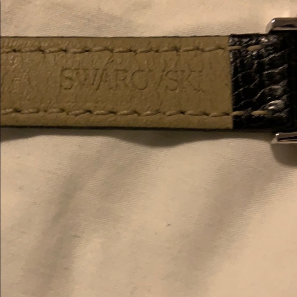 SWAROVSKI LEATHER AND CHRYSTAL BRACELET - Picture 6 of 7